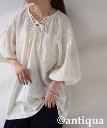 ペイズリー刺繍ブラウス