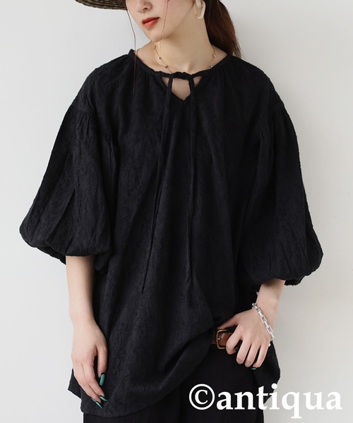 antiqua(アンティカ)の「ペイズリー刺繍ブラウス(シャツ/ブラウス・レディース・ブルー/ライトグリーン/オフホワイト/ブラック・ONESIZE)」の11枚目の写真