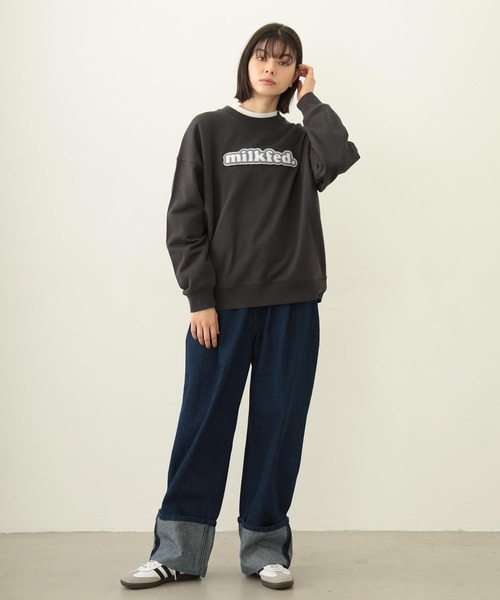 MILKFED.(ミルクフェド)の「COOPER LOGO WIDE CREW SWEAT TOP(スウェット・レディース・レッド/オートミール/チャコール・M/L)」の17枚目の写真