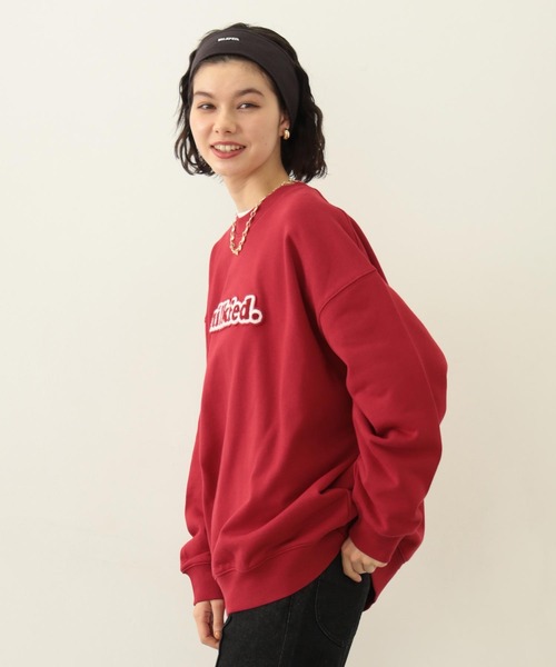 MILKFED.(ミルクフェド)の「COOPER LOGO WIDE CREW SWEAT TOP(スウェット・レディース・レッド/オートミール/チャコール・M/L)」の7枚目の写真