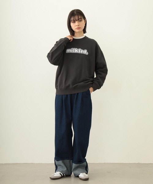 MILKFED.(ミルクフェド)の「COOPER LOGO WIDE CREW SWEAT TOP(スウェット・レディース・レッド/オートミール/チャコール・M/L)」の19枚目の写真