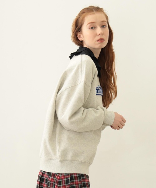 MILKFED.(ミルクフェド)の「COOPER LOGO WIDE CREW SWEAT TOP(スウェット・レディース・レッド/オートミール/チャコール・M/L)」の22枚目の写真