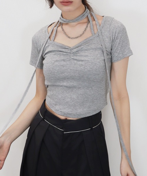 Reurie'(レウリィ)の「【ZOZO限定】リブチョーカートップ/rib choker top 半袖 カットソー リボン ホワイト グレー ブラック アレンジ カジュアル(Tシャツ/カットソー・レディース・グレー/ブラック/ホワイト・FREE)」の3枚目の写真