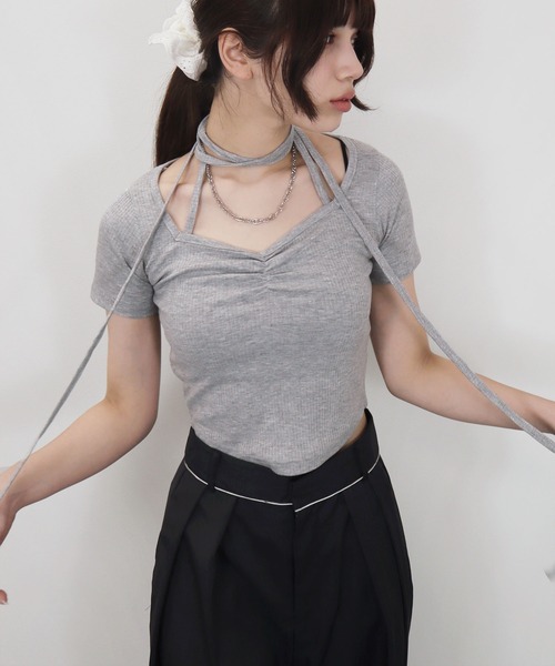 Reurie'(レウリィ)の「【ZOZO限定】リブチョーカートップ/rib choker top 半袖 カットソー リボン ホワイト グレー ブラック アレンジ カジュアル(Tシャツ/カットソー・レディース・グレー/ブラック/ホワイト・FREE)」の15枚目の写真