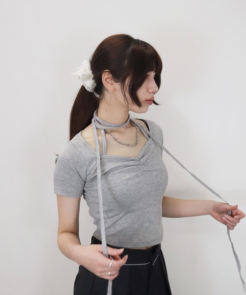 Reurie'(レウリィ)の「【ZOZO限定】リブチョーカートップ/rib choker top 半袖 カットソー リボン ホワイト グレー ブラック アレンジ カジュアル(Tシャツ/カットソー・レディース・グレー/ブラック/ホワイト・FREE)」の16枚目の写真