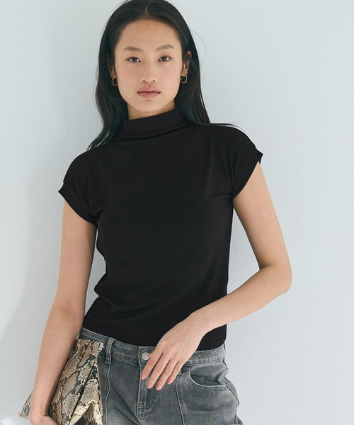 coca(coca)(コカ)の「テレコリブハイネックTシャツ(Tシャツ/カットソー・レディース・ホワイト/レッド/チャコール/ブラック・M/L/S)」の15枚目の写真