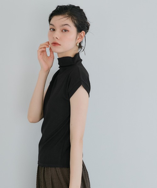 coca(coca)(コカ)の「テレコリブハイネックTシャツ(Tシャツ/カットソー・レディース・ホワイト/レッド/チャコール/ブラック・M/L/S)」の17枚目の写真
