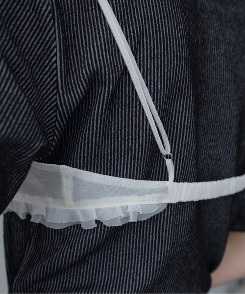 VACANCY（ヴァカンシー）の「チャーム付きシアーキャミビスチェ（キャミソール・レディース・アイボリー/ブラック・FREE）」の8枚目の写真