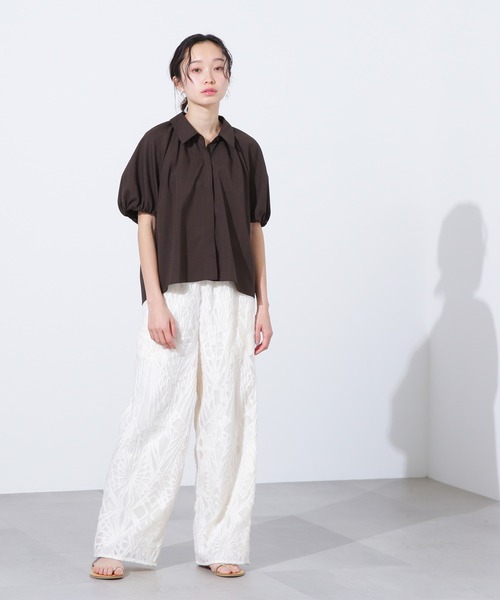 BEAUTY &YOUTHの濃いブラウン バルーンスリーブ シャツ(新品タグ付き HUG.U トップス レディース ブラウス カットソー ロング Tシャツ