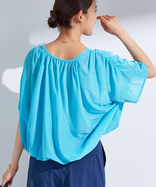 INDIVI(インディヴィ)の「【洗える/体型カバー】シャーリングシアートップス(Tシャツ/カットソー・レディース・ピンク/チャコールグレー/ホワイト/ブラック/ブルー系5・38/34/05/15 /13)」の6枚目の写真