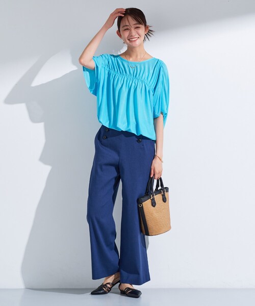 INDIVI(インディヴィ)の「【洗える/体型カバー】シャーリングシアートップス(Tシャツ/カットソー・レディース・ピンク/チャコールグレー/ホワイト/ブラック/ブルー系5・38/34/05/15 /13)」の7枚目の写真