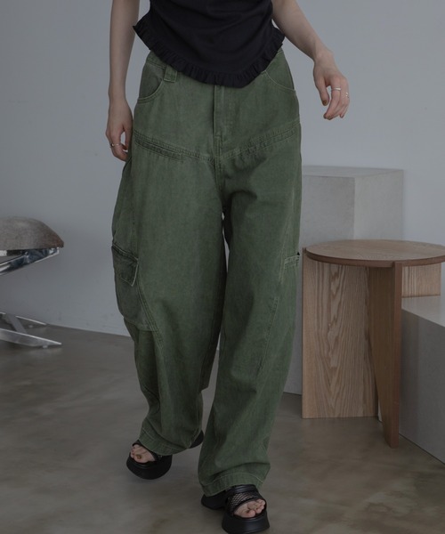 VACANCY(ヴァカンシー)の「ワイドストレートカーゴデニム(カーゴパンツ・レディース・カーキ・SMALL/MEDIUM/LARGE)」の6枚目の写真