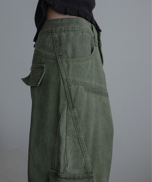 VACANCY(ヴァカンシー)の「ワイドストレートカーゴデニム(カーゴパンツ・レディース・カーキ・SMALL/MEDIUM/LARGE)」の2枚目の写真