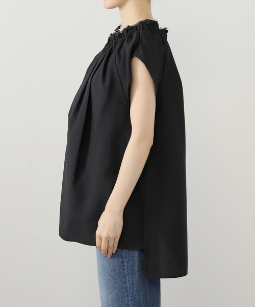 La TOTALITE（ラトータリテ）の「【洗える】ギャザーネックチュニックブラウス（シャツ/ブラウス・レディース・ブラック/ホワイト/ベージュ・FREE）」の5枚目の写真