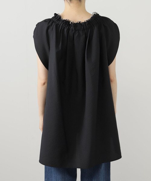 La TOTALITE（ラトータリテ）の「【洗える】ギャザーネックチュニックブラウス（シャツ/ブラウス・レディース・ブラック/ホワイト/ベージュ・FREE）」の6枚目の写真