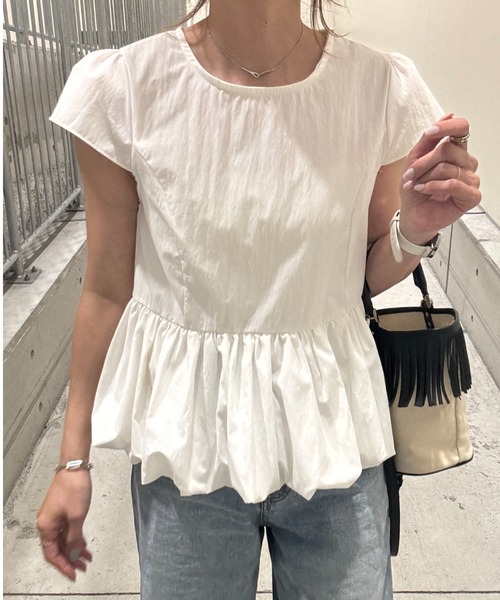 ブラウス シャツ バルーンペプラムブラウス(chiica select) / Tシャツ カットソー 半袖 インナー フレンチスリーブ クルーネック ラ セール】バルーンペプラムブラウス(chiica select) / Tシャツ