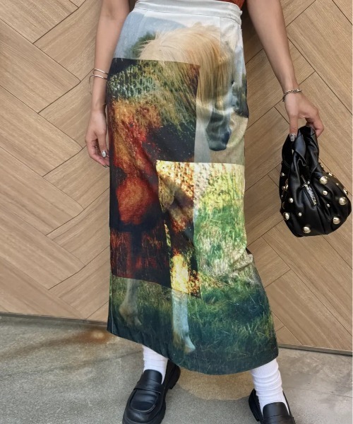 Silvia Conde Olivan×Ameri VELOUR SKIRT Silvia Conde Oliván×Ameri VELOUR SKIRT