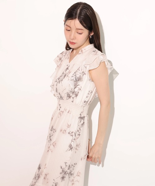Rirandture（リランドチュール）の「シャーリングフリルプリントワンピース（ワンピース・レディース・グレイッシュベージュ/ミント・0/2/1）」の7枚目の写真