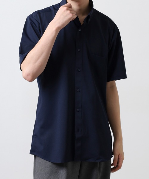 Ree&Mee（リーアンドミー）の「Ree&Mee ノーアイロン 吸水速乾 ビジカジ ボタンダウン 半袖 シャツ（ビジネスシャツ・メンズ・ブラック/ネイビー/オフホワイト・LL/M/L）」の13枚目の写真