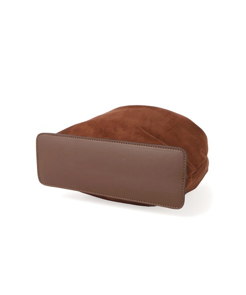 ADAM ET ROPE'（アダムエロペ）の「【サステナブル】アーティフシャルレザー巾着バッグ（ショルダーバッグ・レディース・ブラック/レンガ・FREE）」の17枚目の写真