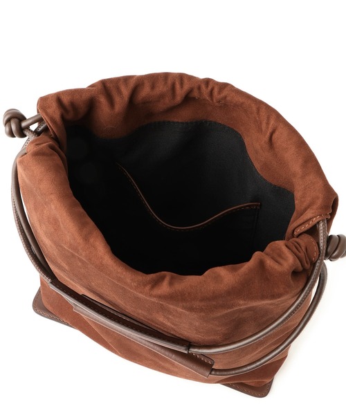 ADAM ET ROPE'（アダムエロペ）の「【サステナブル】アーティフシャルレザー巾着バッグ（ショルダーバッグ・レディース・ブラック/レンガ・FREE）」の20枚目の写真