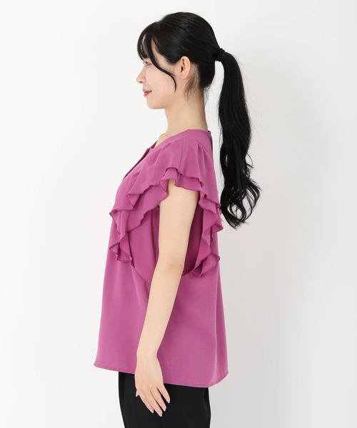 STRAWBERRY-FIELDS(ストロベリーフィールズ)の「2WAYジョーゼット_フリルスリーブブラウス シャツ・ブラウス(シャツ/ブラウス・レディース・ライトグレー/ダークグレー/ピンク系その他・2)」の5枚目の写真