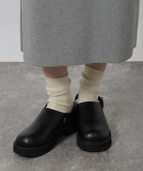 LAKOLE(ラコレ)の「リブ刺繍ロングソックス / 578213(ソックス/靴下・レディース・ブラック/オフホワイト/グレー・FREE)」の17枚目の写真