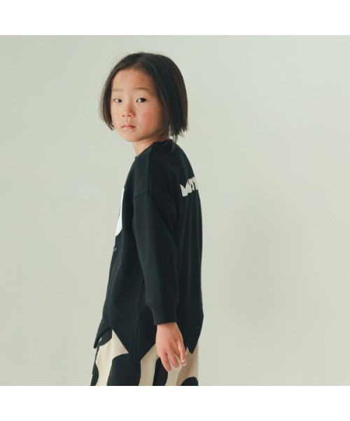 nicohrat(ニコフラート)の「ニコフラート モンスターなりきり トレーナー(スウェット・キッズ・ブルー/ブラック/マスタード/レッド・90cm/100cm/110cm/120cm/130cm/140cm)」の5枚目の写真