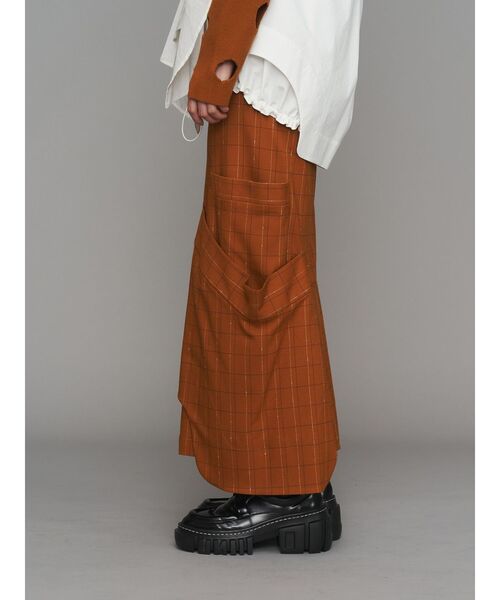 UN3D.（アンスリード）の「LINE CHECK INSERT DESIGN SK / ラインチェックインサートデザインスカート（スカート・レディース・キャメル/グレー・36/38）」の7枚目の写真