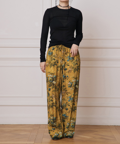 IENA LA BOUCLE（イエナラブークル）の「IENA LA BOUCLE シアーフライスプルオーバー（Tシャツ/カットソー・レディース・ブラック/ホワイト/パープル・FREE）」の4枚目の写真