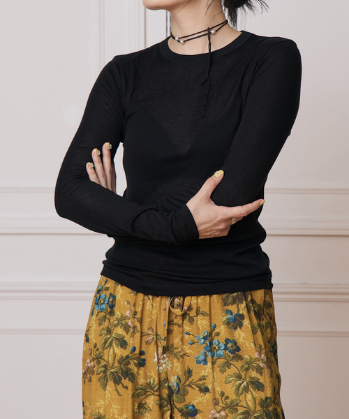 IENA LA BOUCLE（イエナラブークル）の「IENA LA BOUCLE シアーフライスプルオーバー（Tシャツ/カットソー・レディース・ブラック/ホワイト/パープル・FREE）」の6枚目の写真