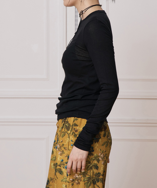 IENA LA BOUCLE（イエナラブークル）の「IENA LA BOUCLE シアーフライスプルオーバー（Tシャツ/カットソー・レディース・ブラック/ホワイト/パープル・FREE）」の7枚目の写真