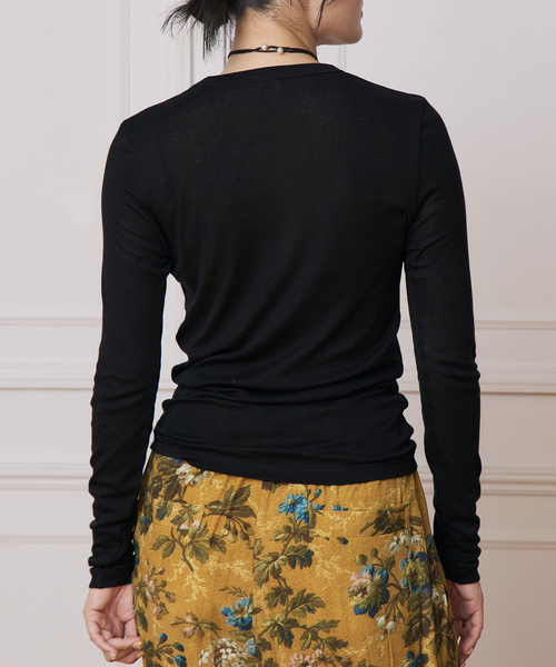 IENA LA BOUCLE（イエナラブークル）の「IENA LA BOUCLE シアーフライスプルオーバー（Tシャツ/カットソー・レディース・ブラック/ホワイト/パープル・FREE）」の8枚目の写真