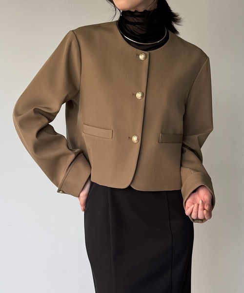 金釦ショート丈ノーカラージャケット（ノーカラージャケット）｜JUNOAH