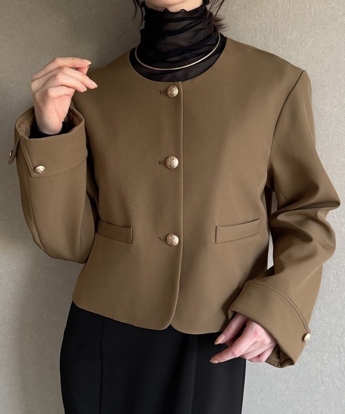 新品　アニュアンス　ブラウン ノーカラージャケット ボタン付き ゴールドボタンノーカラージャケット