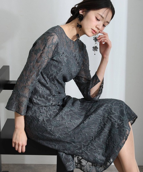 PourVous(プールヴー)の「ロング&七分袖 フォーマル ベルスリーブ フレア クルーネック総レース シアー大きいサイズ 結婚式 二次会 パーティー ドレス オケージョンドレス 同窓会 成人式 お呼ばれ 謝恩会 20代 30代(ドレス・レディース・ネイビー/チャコール/ブラック・XXL/XL/L/M)」の22枚目の写真