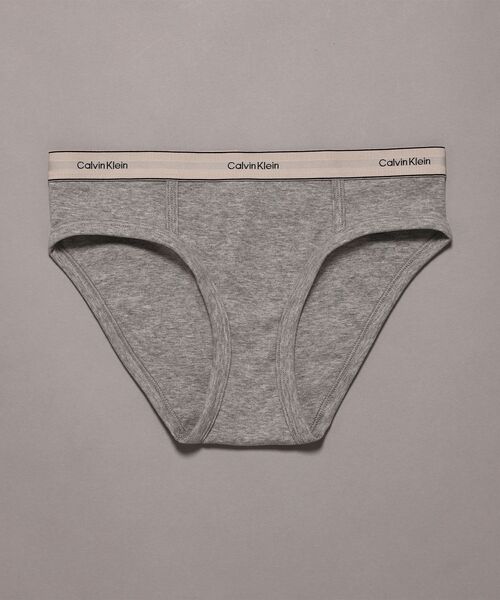 Calvin Klein(カルバン・クライン)の「ビキニショーツ(ショーツ・レディース・ヘザーグレー/ブラック・S/M/L/XS)」の10枚目の写真