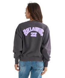 BILLABONG レディース ARCH LOGO LOOSE CROPPED CREW トレーナー 【2025年秋冬モデル】/ビラボンロゴバックプリントスウェットトレーナー