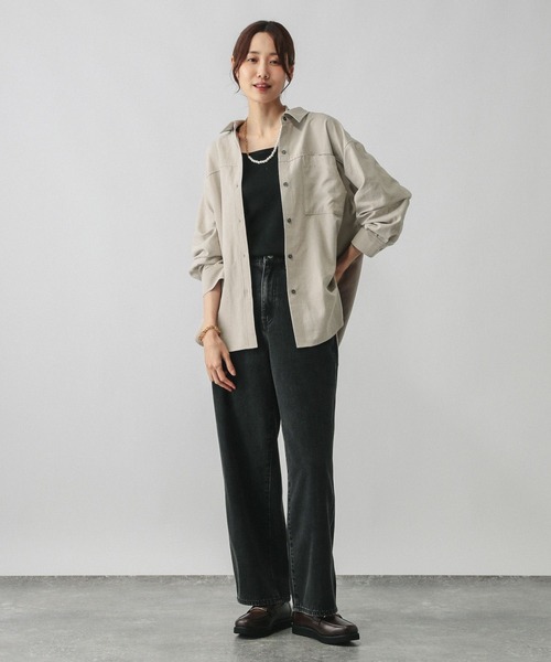 GLOBAL WORK（グローバルワーク）の「ピーチサテンシャツ長袖/580827（シャツ/ブラウス・レディース・キャメル/スミクロ/グレイッシュベージュ・MEDIUM/LARGE）」の9枚目の写真