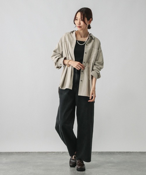 GLOBAL WORK（グローバルワーク）の「ピーチサテンシャツ長袖/580827（シャツ/ブラウス・レディース・キャメル/スミクロ/グレイッシュベージュ・MEDIUM/LARGE）」の10枚目の写真