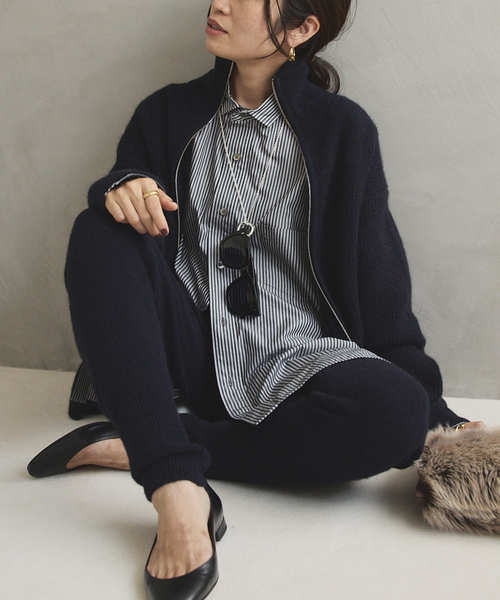 VERMEIL par iena(ヴェルメイユパーイエナ)の「woolyakmix knit ZIPカーディガン(カーディガン/ボレロ・レディース・ブラウン/ネイビー・FREE)」の7枚目の写真
