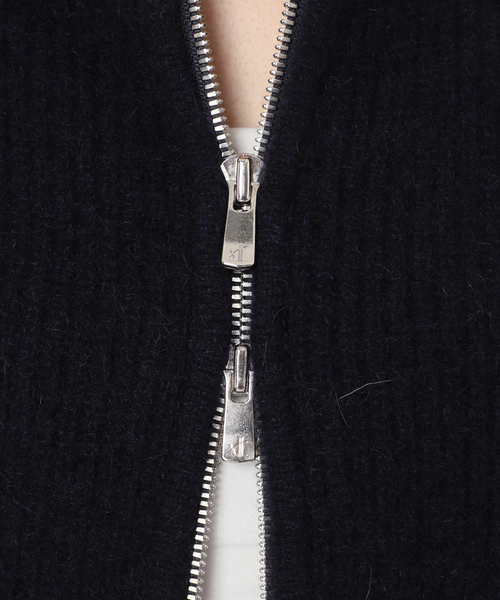 VERMEIL par iena(ヴェルメイユパーイエナ)の「woolyakmix knit ZIPカーディガン(カーディガン/ボレロ・レディース・ブラウン/ネイビー・FREE)」の20枚目の写真