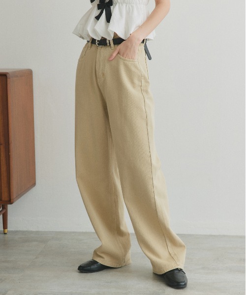 ad thie(アドティエ)の「ツイル ストレートパンツ(チノパンツ・レディース・ベージュ/ダークブラウン・MEDIUM/LARGE)」の14枚目の写真