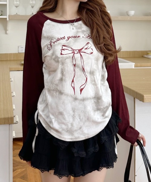 Ada.(エイダ)の「Y2K サイドシャーリング リボン デザイン ラグラン ロンT(Tシャツ/カットソー・レディース・ネイビー/レッド/ブラック/グレー・FREE)」の9枚目の写真