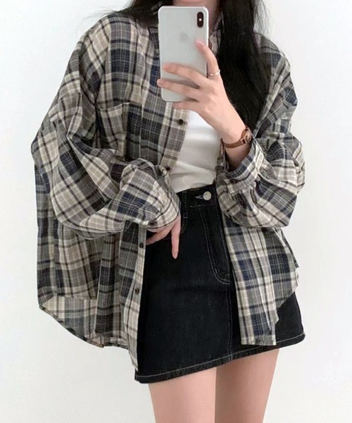VIBGYOR(ヴィブジョー)の「オーバーサイズチェックシャツ/韓国 AWトレンド(CZ)(シャツ/ブラウス・レディース・ブルー/レッド/ブラウン/ベージュ・MEDIUM/LARGE)」の10枚目の写真