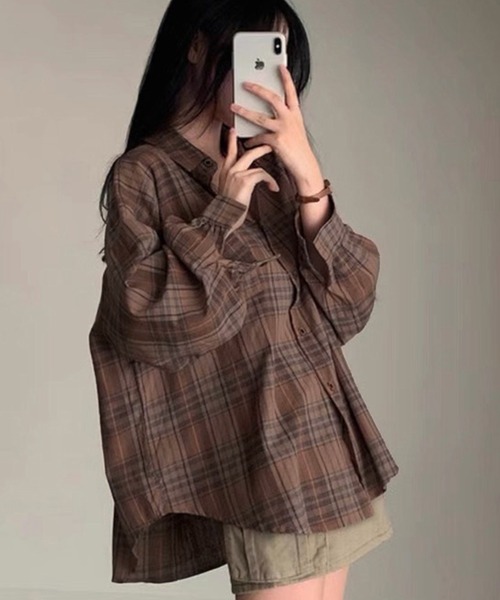VIBGYOR(ヴィブジョー)の「オーバーサイズチェックシャツ/韓国 AWトレンド(CZ)(シャツ/ブラウス・レディース・ブルー/レッド/ブラウン/ベージュ・MEDIUM/LARGE)」の16枚目の写真