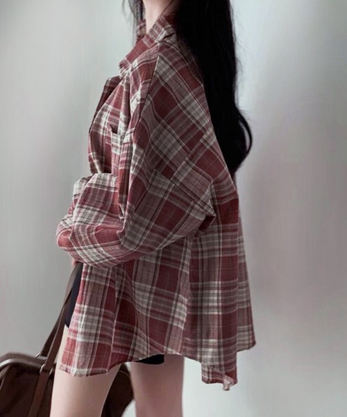 VIBGYOR(ヴィブジョー)の「オーバーサイズチェックシャツ/韓国 AWトレンド(CZ)(シャツ/ブラウス・レディース・ブルー/レッド/ブラウン/ベージュ・MEDIUM/LARGE)」の18枚目の写真