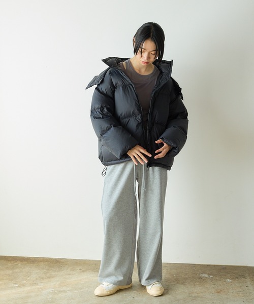 AO2(アオズ)の「裏毛×サテンドッキングイージーパンツ(スウェットパンツ・レディース・アイボリー/ブラック/グレー・FREE)」の20枚目の写真