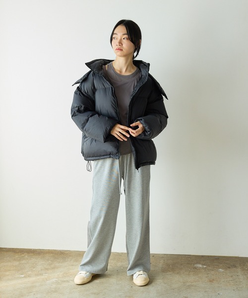 AO2(アオズ)の「裏毛×サテンドッキングイージーパンツ(スウェットパンツ・レディース・アイボリー/ブラック/グレー・FREE)」の22枚目の写真