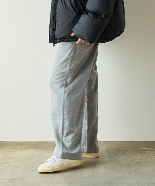 AO2(アオズ)の「裏毛×サテンドッキングイージーパンツ(スウェットパンツ・レディース・アイボリー/ブラック/グレー・FREE)」の9枚目の写真